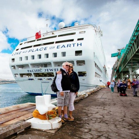 Cruise-Ship-visit-image-2016